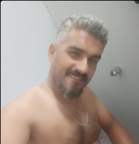 Shady massage - Male escort in Dubai