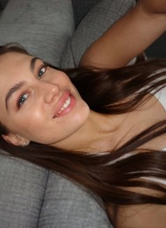 Shafer - escort in Riyadh Photo 2 of 5