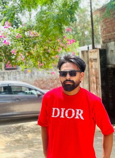 Shagandeep - Male escort in Chandigarh Photo 4 of 5
