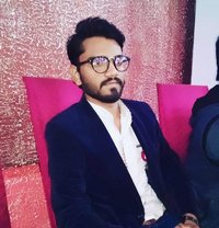 Shahbaz Khan - Male escort in Karāchi
