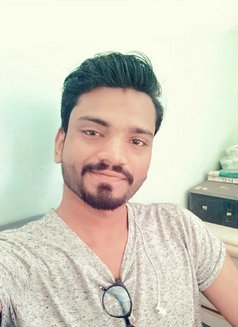 Shahbaz Khan - Male escort in Karāchi Photo 2 of 5