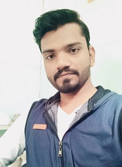 Shahbaz Khan - Male escort in Karāchi Photo 3 of 5