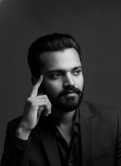Shahbaz Khan - Male escort in Karāchi Photo 4 of 5