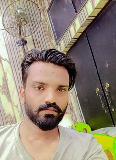 Shahbaz Khan - Male escort in Karāchi Photo 5 of 5