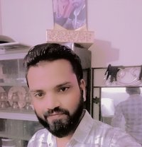 Shahbaz Khan - Male escort in Karāchi
