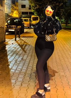 Shosho - escort in Ajmān Photo 4 of 8