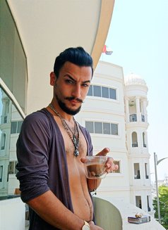 Shaheen - Acompañantes masculino in Dubai Photo 1 of 5