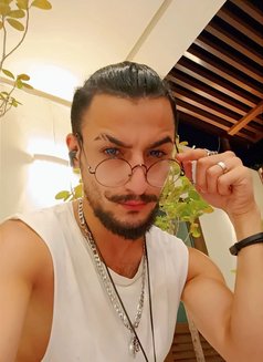 Shaheen - Acompañantes masculino in Dubai Photo 7 of 9
