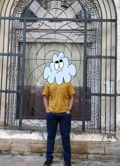 Shahid - Male escort in Mumbai Photo 2 of 4