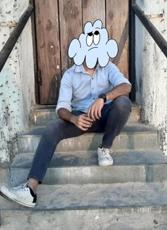 Shahid - Male escort in Mumbai Photo 4 of 4