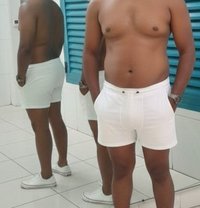 Shahid, massage for girls man couples - Acompañantes masculino in Dubai