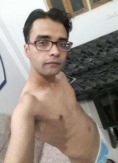 Shahid Khan - Male escort in Lucknow Photo 3 of 4
