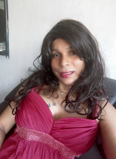 Sheril - Acompañantes transexual in Dubai Photo 1 of 18
