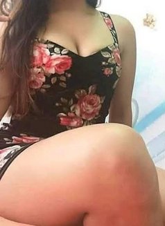 Shahoood - escort in Cairo Photo 5 of 5