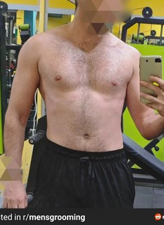 Shahwaiz Chaudhary - Masajista in Lahore Photo 2 of 2