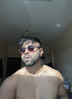 Shahzad - Male escort in Muscat Photo 2 of 3