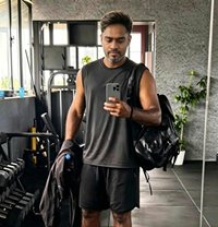 Shai Kishore - Male escort in Manila