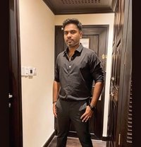 Shai Kishore - Male escort in Manila