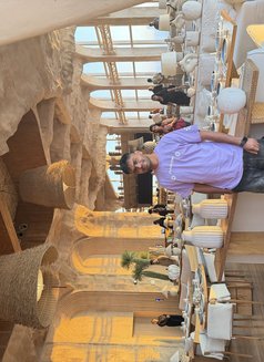 Shaikh - Intérprete masculino de adultos in Mumbai Photo 2 of 5