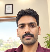 Shailendar - Male escort in Ho Chi Minh City Photo 1 of 4