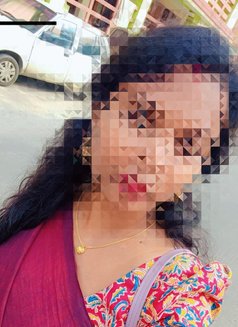 Shaily Here from Ernakulam - escort in Bangalore Photo 5 of 5