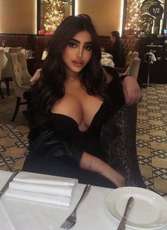 Shaima Q8 - puta in Dubai Photo 2 of 15