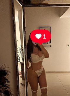 Shaima Q8 - puta in Dubai Photo 14 of 15