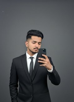 Shain Only outcal -15bhd - Male escort in Al Manama Photo 2 of 13