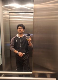 Shain Massage - Acompañantes masculino in Al Manama Photo 5 of 8