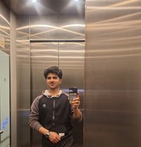 SHAIN - Acompañantes masculino in Al Manama