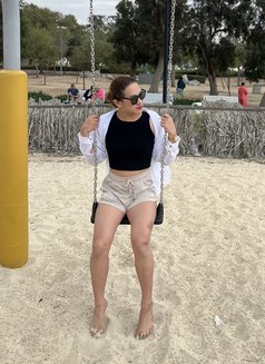 Shaine - Transsexual escort in Dubai Photo 1 of 3