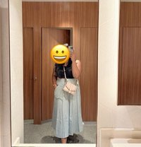 Shaini - escort in Colombo