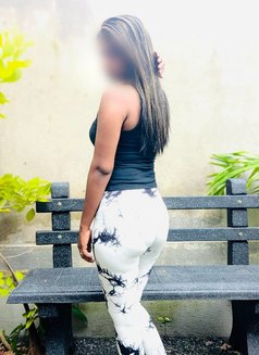 Shaini yashara 23yrs - escort in Colombo Photo 10 of 15
