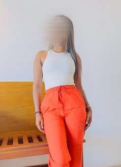 Shaini Yashara - puta in Colombo Photo 4 of 12