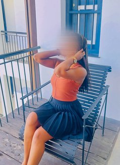 Shaini Yashara - puta in Colombo Photo 10 of 12