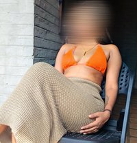 Shaini Yashara - escort in Colombo Photo 10 of 16