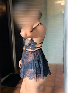 Shaini Yashara - escort in Colombo Photo 11 of 16