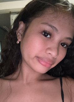 Shaira - escort in Manila Photo 6 of 12