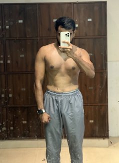 Shaitaan - Male adult performer in Mumbai Photo 2 of 3