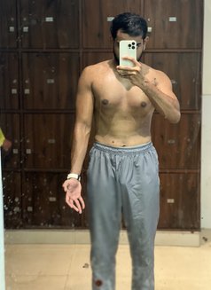 Shaitaan - Male adult performer in Mumbai Photo 3 of 3