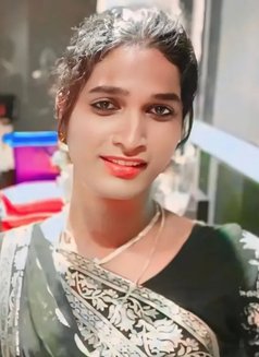 Shaithra - Transsexual escort in Chennai Photo 2 of 2