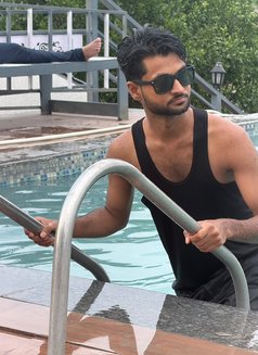 Shaizan - Male escort in Bhopal Photo 2 of 3