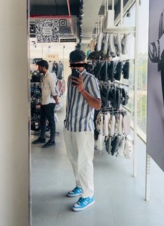 Shakespeare - Male escort in Gurgaon Photo 1 of 2