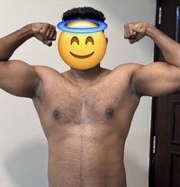 Shakewall - Male escort in Dubai