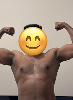 Shakewall - Acompañantes masculino in Dubai Photo 2 of 2