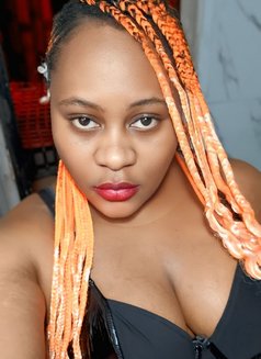 Shaki - escort in New Delhi Photo 7 of 9