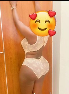 SHAKI - escort in Nairobi Photo 2 of 5