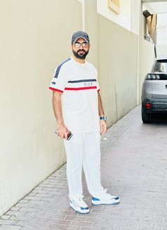 Shaki143 - Acompañantes masculino in Dubai Photo 5 of 5