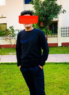 Shakib Noor - masseur in Chittagong Photo 2 of 3