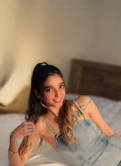 Shakiba - escort in Muscat Photo 1 of 6